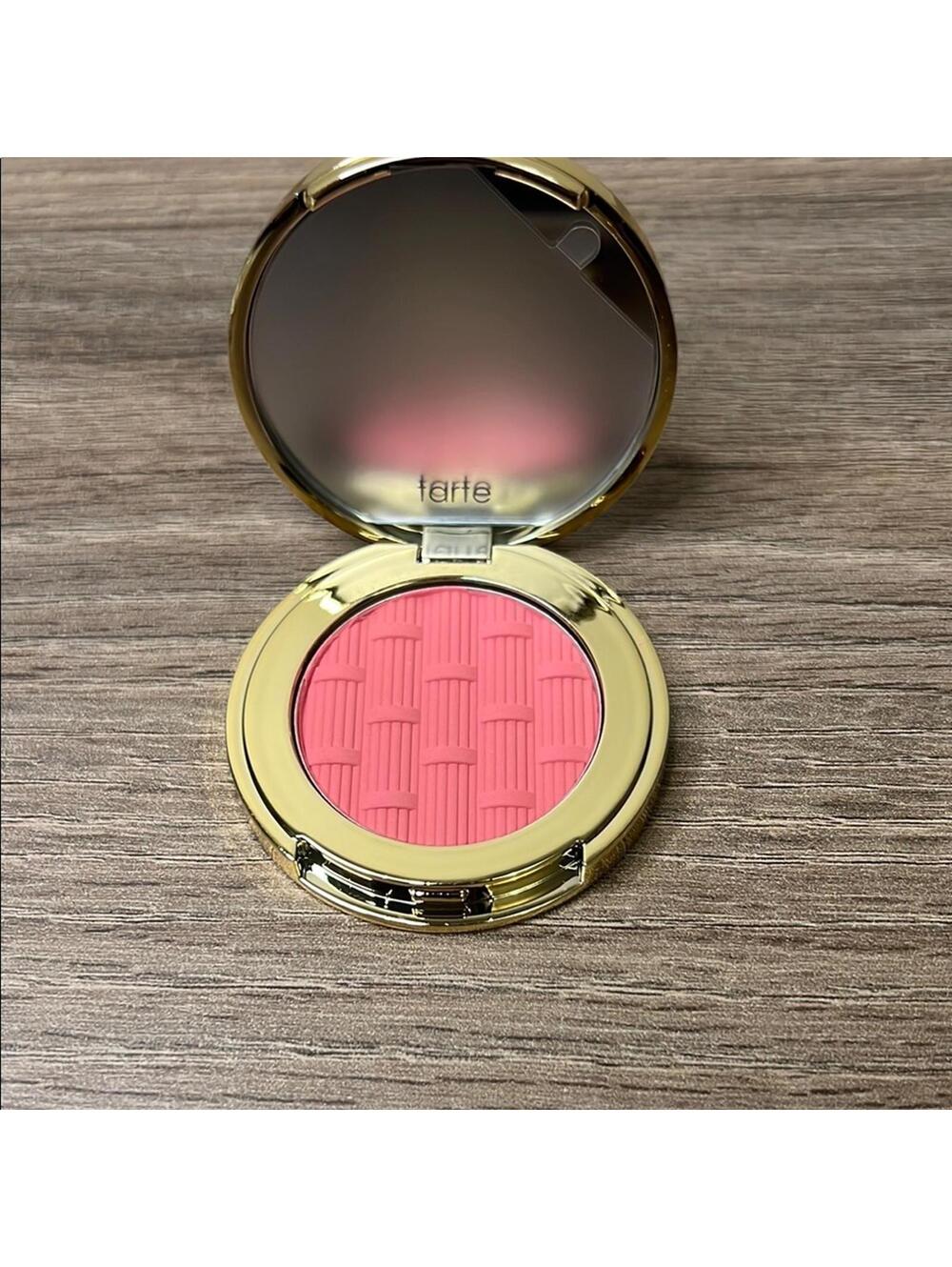 Tarte Amazonian 12 hour Blush in Lavish NWOB